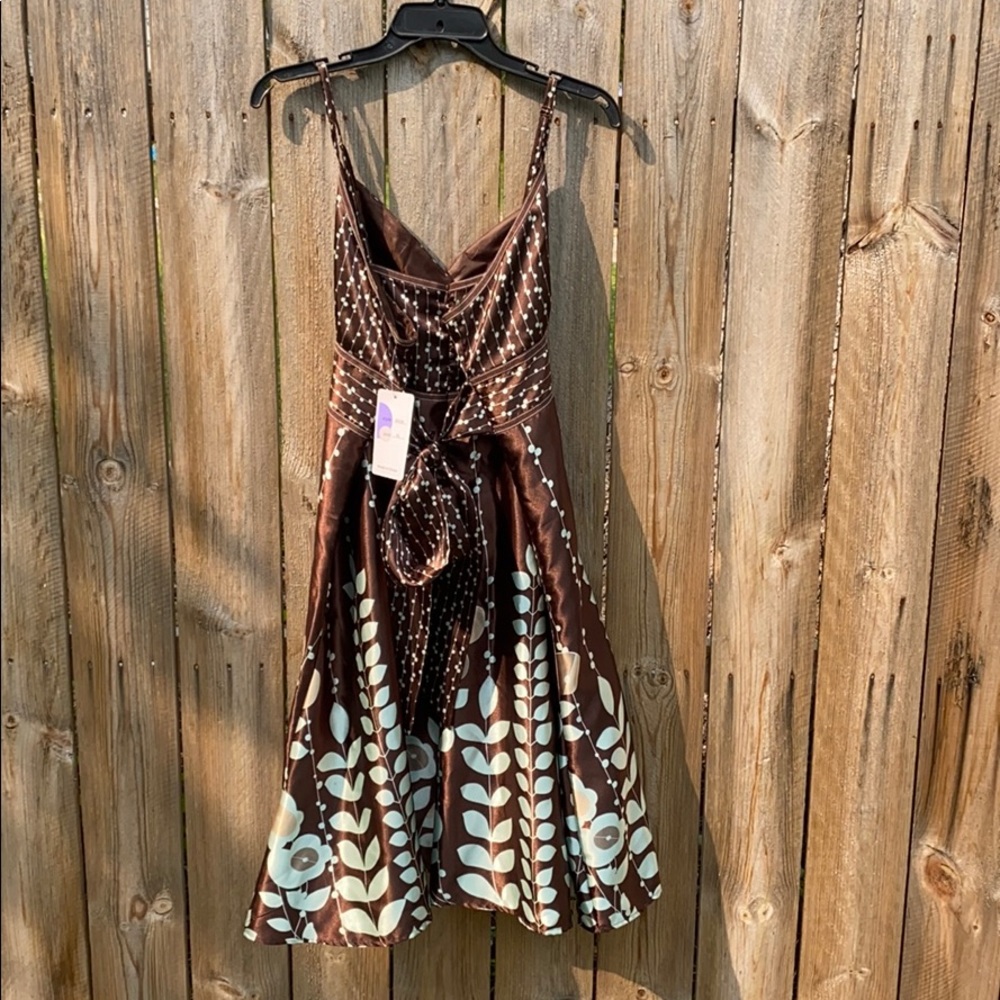 Egoshego Sundress - Picture 3 of 8